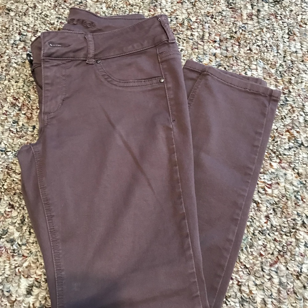 Cute slacks, super stretchy